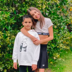 Retrato de  Tremending Girls Factory