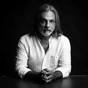 Retrato de  Carlos Arámbulo