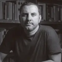 Retrato de  Pedro Llosa