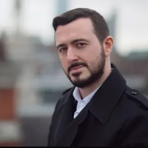 Retrato de  Ed McDonald