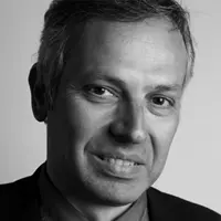 Retrato de Armando Massarenti