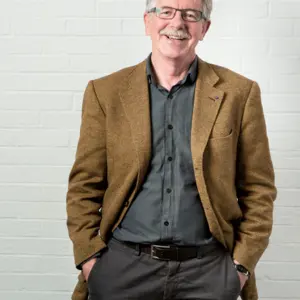 Retrato de Colin Jones