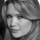 Fotografía de Sarah J. Maas