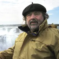 Retrato de Roland Forgues