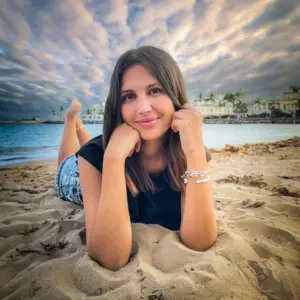 Retrato de  Laura Díaz (@fantasyliterature)