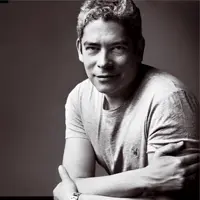 Retrato de Boris Izaguirre