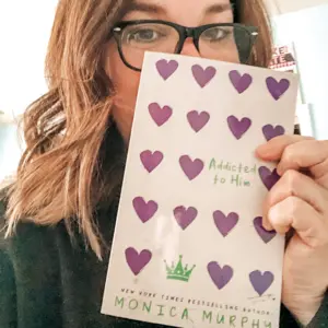 Retrato de Monica Murphy