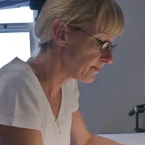 Retrato de Kirsten Wolf