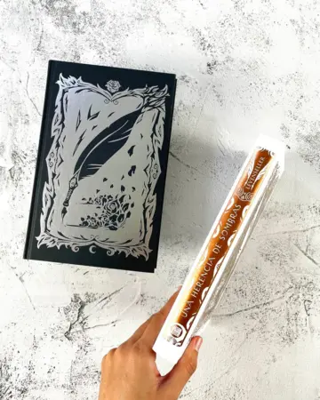 Imagen extra Una corona de sombras. Edición especial 3