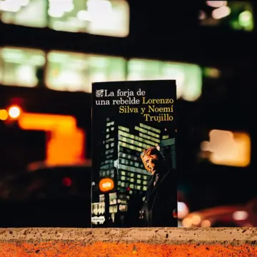 Imagen extra La forja de una rebelde 0