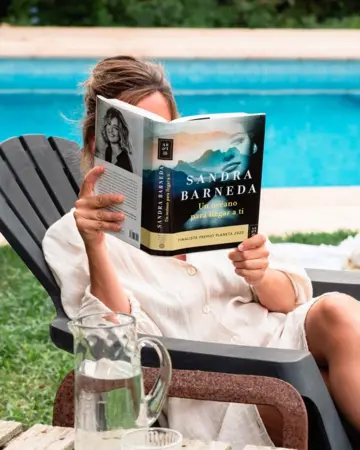 Imagen extra Un océano para llegar a ti 1