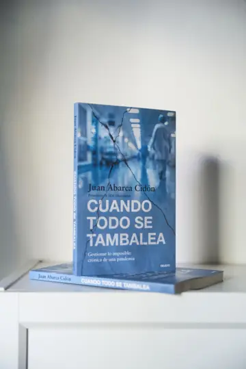 Imagen extra Cuando todo se tambalea 1